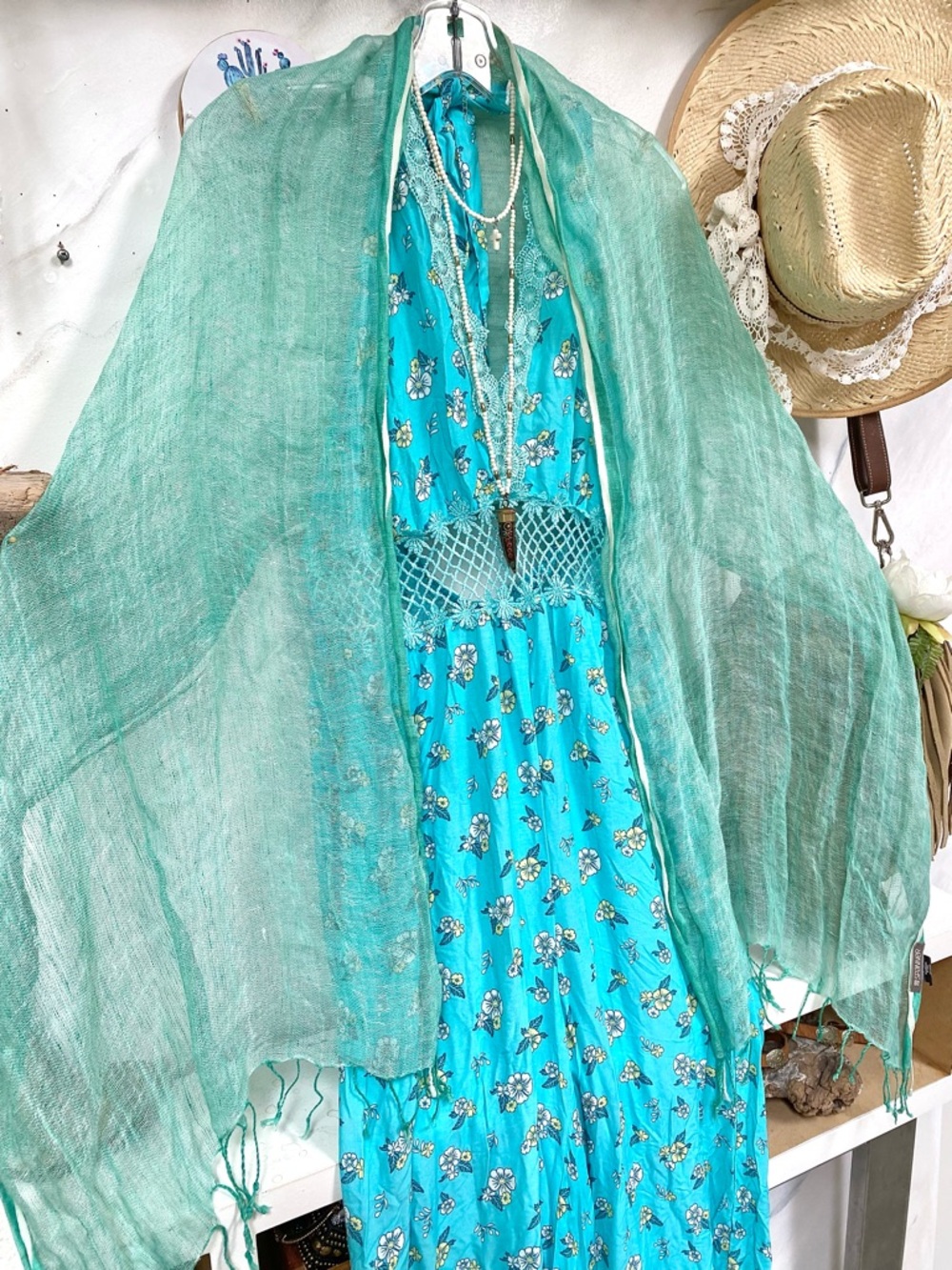 Dreamy Aqua LINEN scarf/wrap w resort vacay beach ocean vibe - Picture 4 of 15